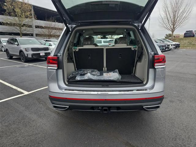 2026 Volkswagen Atlas SE with Technology