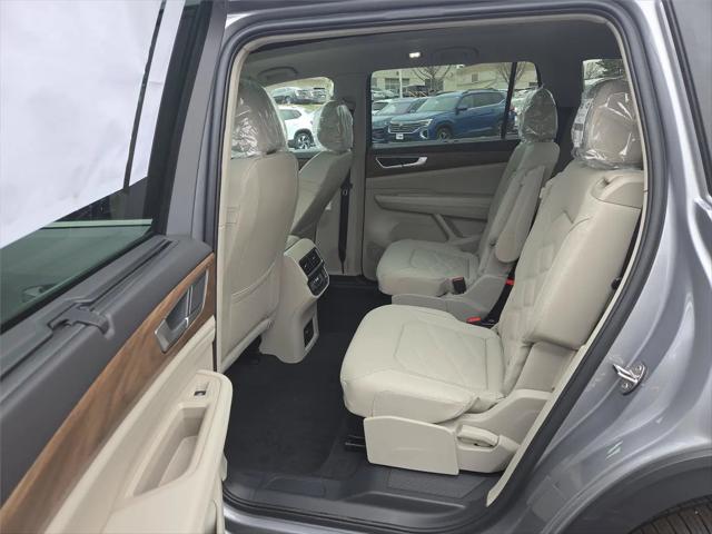 2026 Volkswagen Atlas SE with Technology