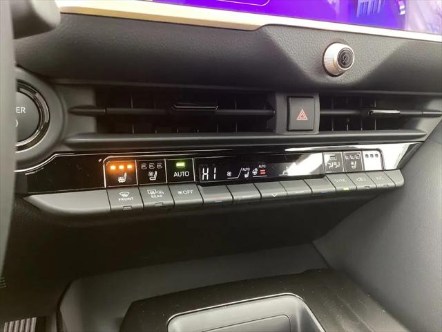 2025 Toyota Crown Signia Limited