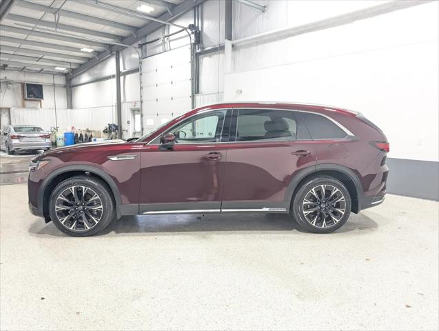 2025 Mazda X-90 Premium Plus Package
