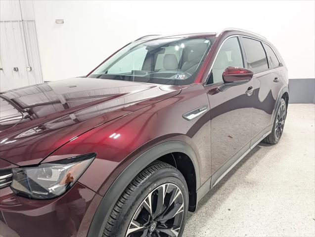 2025 Mazda X-90 Premium Plus Package