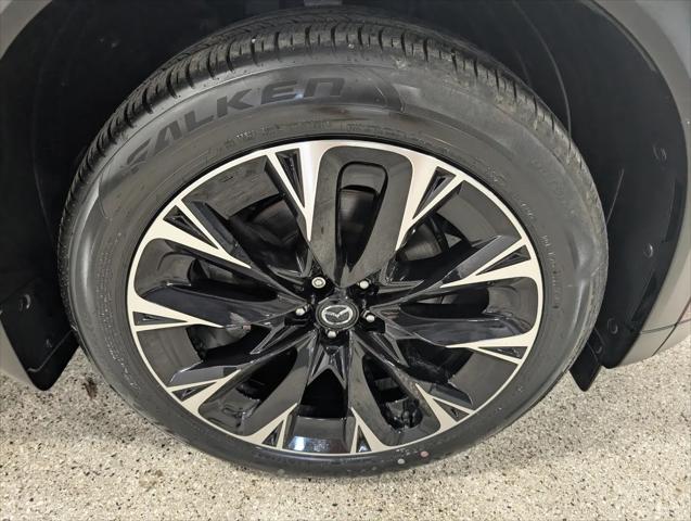 2025 Mazda X-90 Premium Plus Package