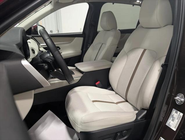 2025 Mazda X-90 Premium Plus Package