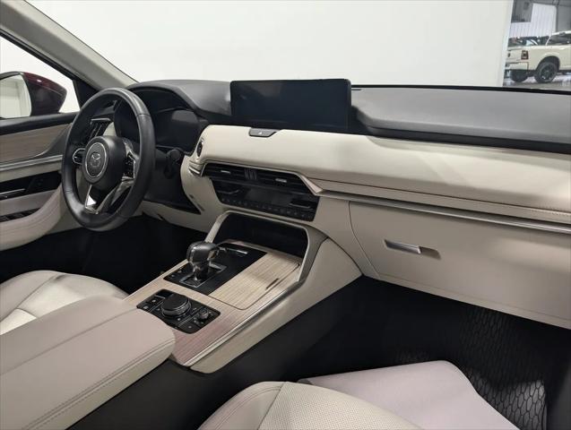 2025 Mazda X-90 Premium Plus Package