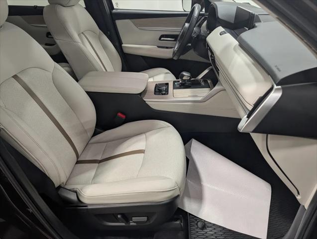 2025 Mazda X-90 Premium Plus Package