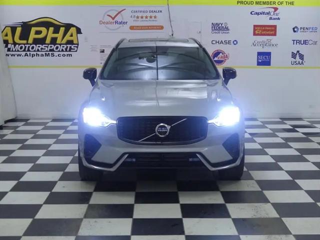2024 Volvo XC60 Recharge T8 Ultimate Dark Theme