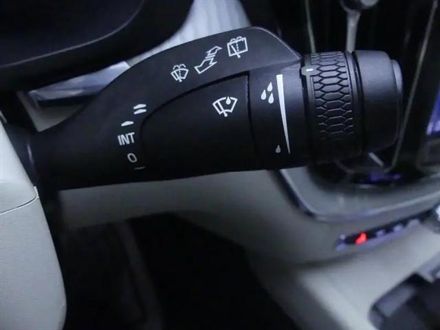 2024 Volvo XC60 Recharge T8 Ultimate Dark Theme