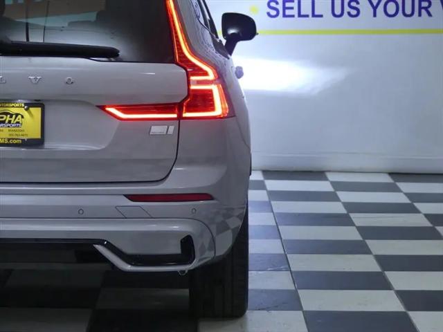 2024 Volvo XC60 Recharge T8 Ultimate Dark Theme