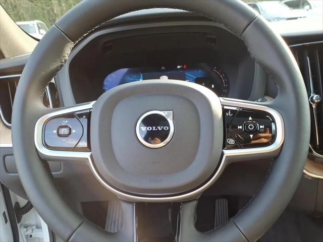 2026 Volvo XC60 B5 Core