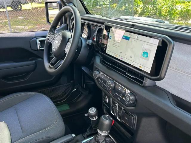 2026 Jeep Gladiator Sport