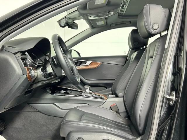 2025 Audi A4 Premium 40 TFSI quattro S tronic