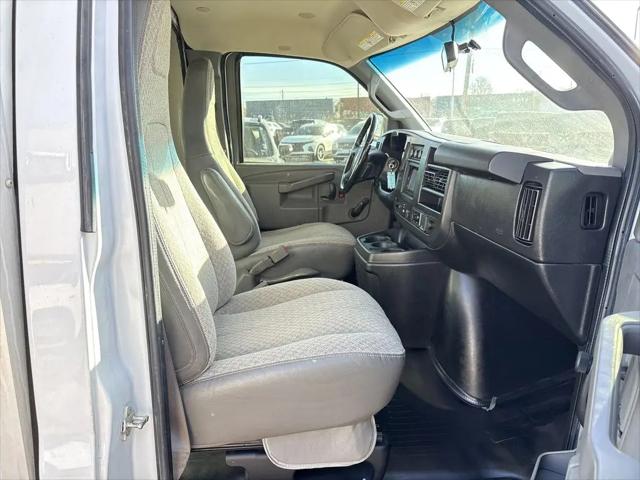 2020 Chevrolet Express Cutaway Work Van