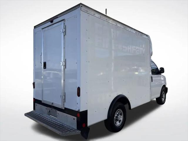 2020 Chevrolet Express Cutaway Work Van