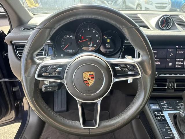 2020 Porsche Macan Macan
