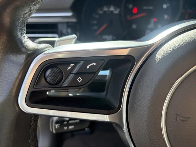 2020 Porsche Macan Macan