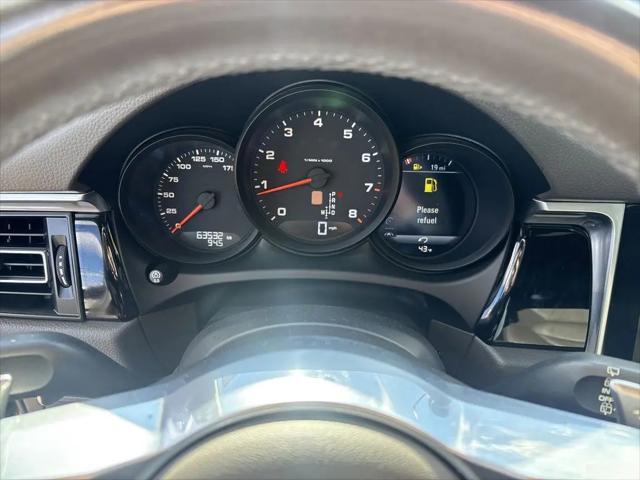 2020 Porsche Macan Macan