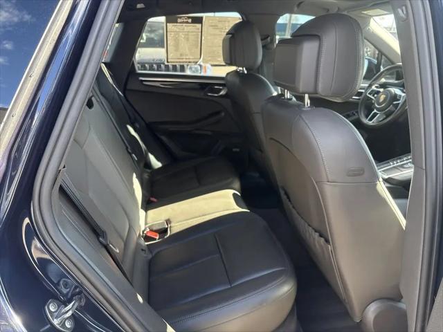 2020 Porsche Macan Macan