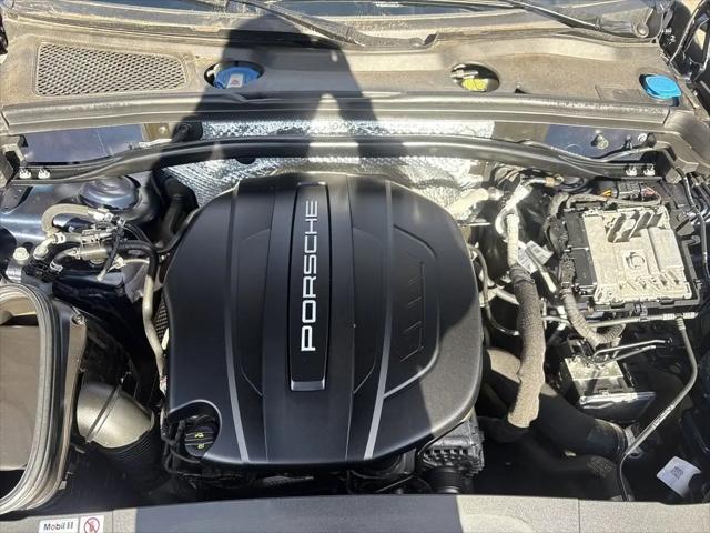 2020 Porsche Macan Macan