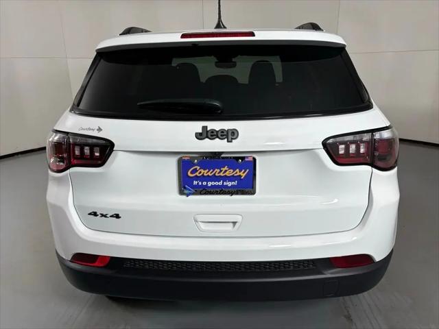 2026 Jeep Compass Latitude Altitude