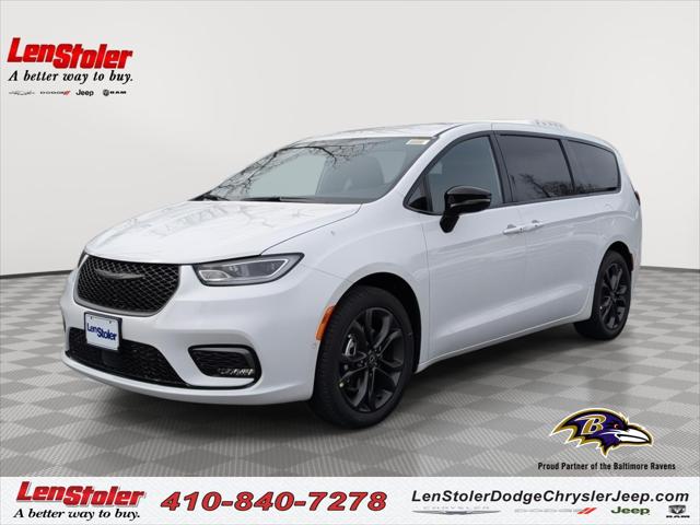 2026 Chrysler Pacifica Select for sale in Westminster, MD