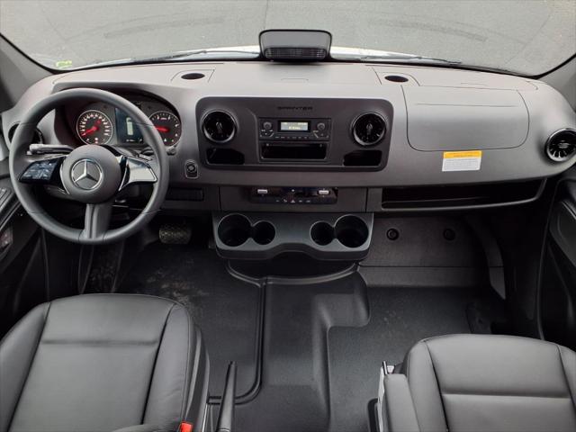 2025 Mercedes-Benz Sprinter 2500 Standard Roof 4-Cyl Diesel