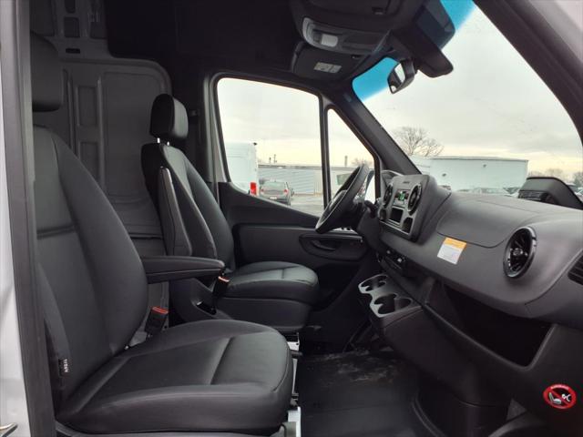 2025 Mercedes-Benz Sprinter 2500 Standard Roof 4-Cyl Diesel
