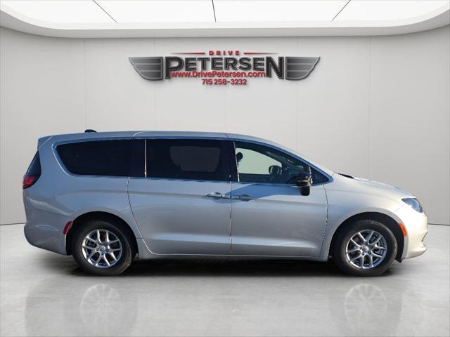2026 Chrysler Voyager LX