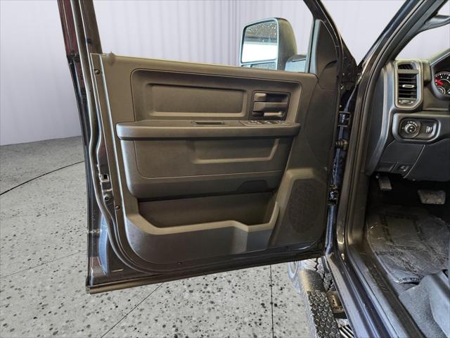 2026 Ram 2500 Black Express Crew Cab 4x4 64 Box