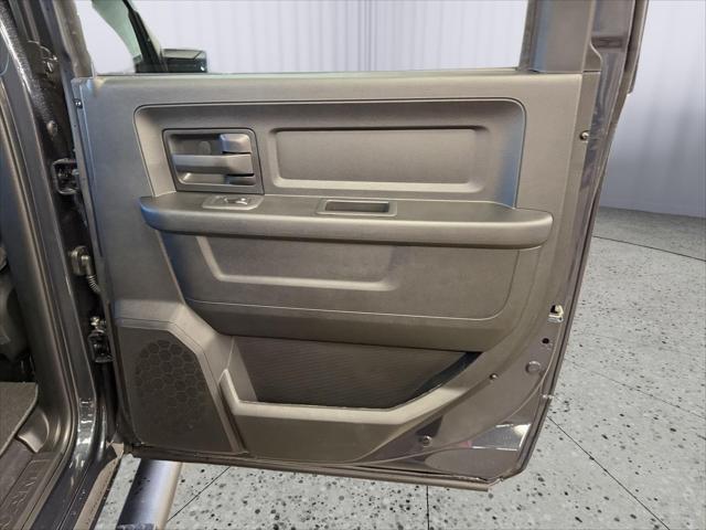 2026 Ram 2500 Black Express Crew Cab 4x4 64 Box
