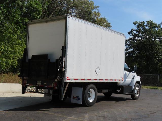 2022 Ford F-750 Base