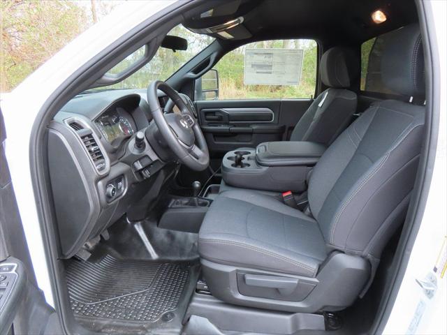 2024 Ram 3500 Tradesman/SLT