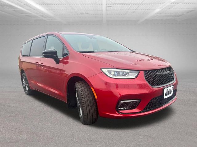 2026 Chrysler Pacifica Select AWD