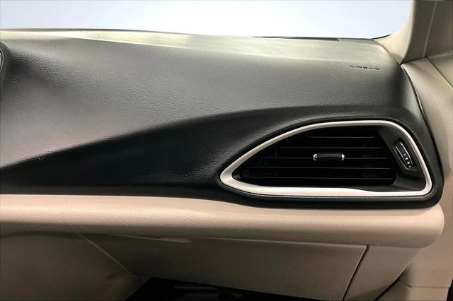 2020 Chrysler Voyager LXI