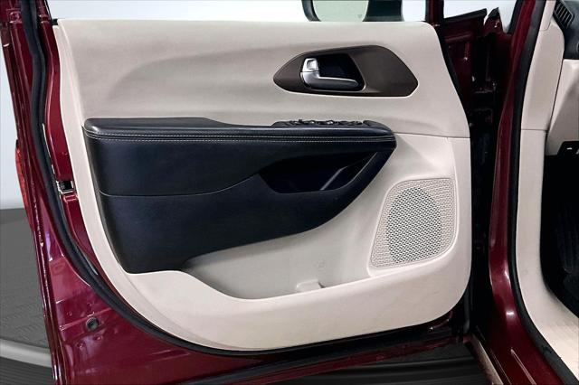 2020 Chrysler Voyager LXI