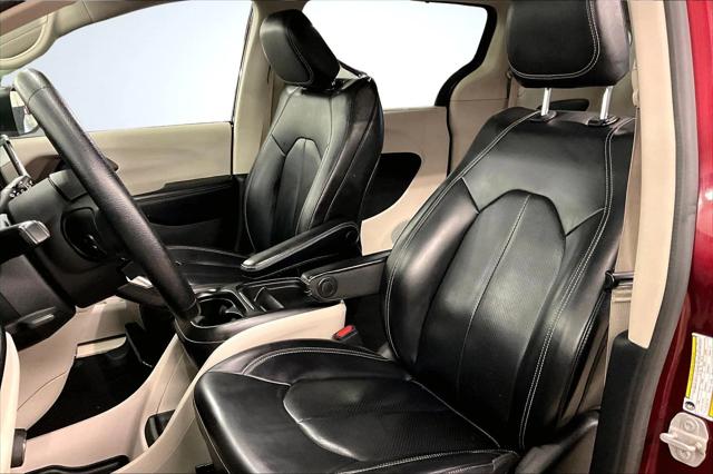 2020 Chrysler Voyager LXI