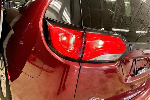 2020 Chrysler Voyager LXI
