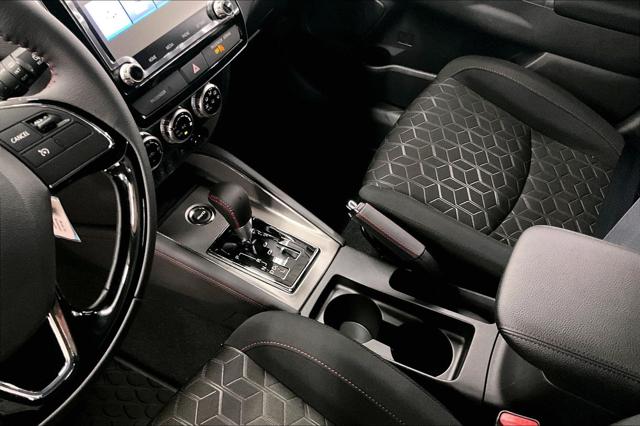 2025 Mitsubishi Outlander Sport 2.0 LE