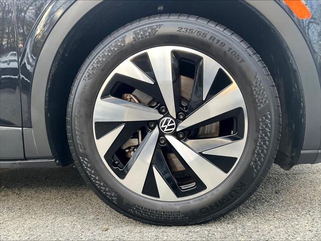 2023 Volkswagen ID.4 Pro
