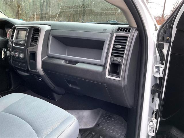 2018 Ram 1500 Express Quad Cab 4x4 64 Box