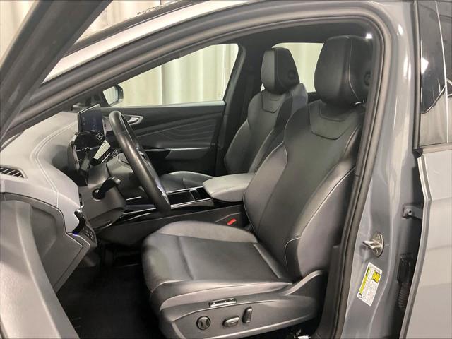 2023 Volkswagen ID.4 Pro S Plus