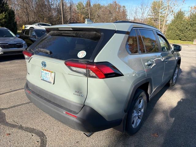 2021 Toyota RAV4 Hybrid XLE