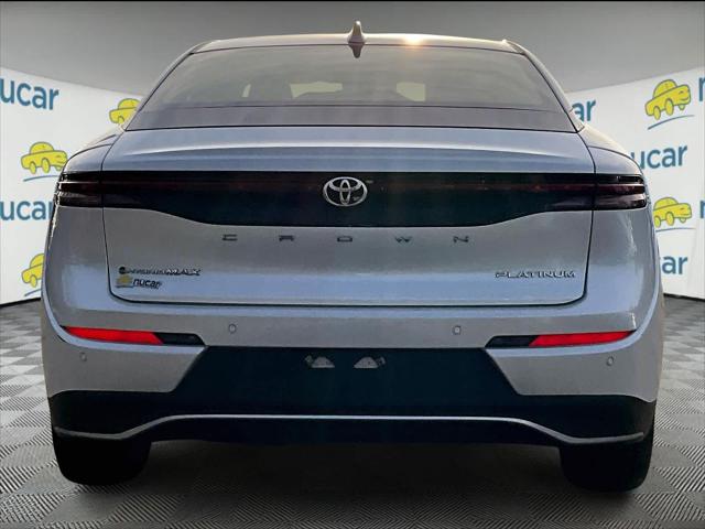 2025 Toyota Crown Platinum