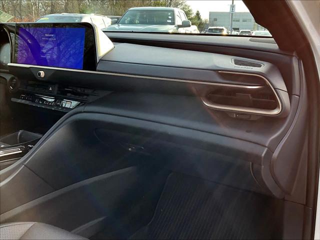 2025 Toyota Crown Platinum