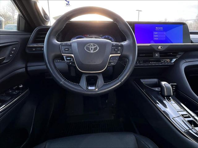 2025 Toyota Crown Platinum
