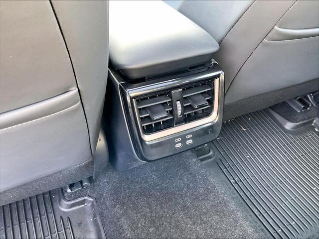 2025 Toyota Crown Platinum