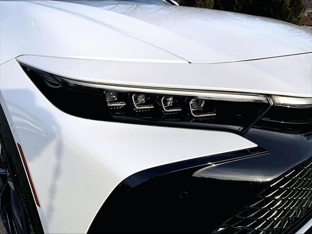 2025 Toyota Crown Platinum