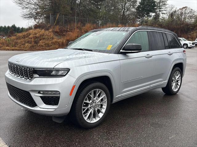 2025 Jeep Grand Cherokee Summit 4x4 2025 Jeep Grand Cherokee Summit 4x4