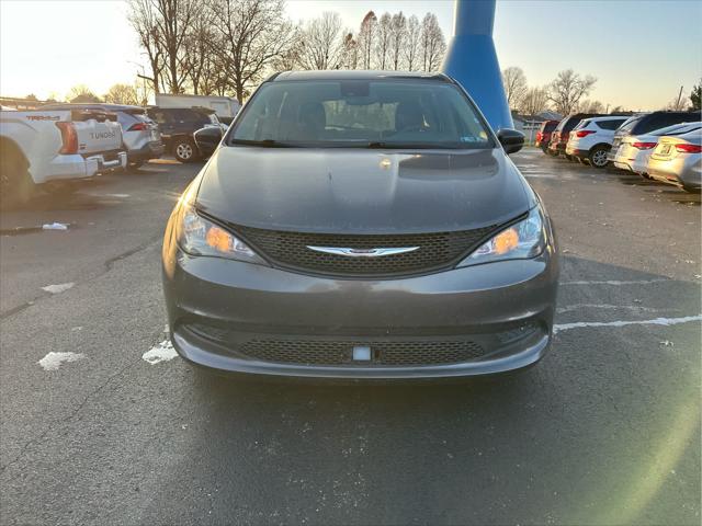 2023 Chrysler Voyager LX 2023 Chrysler Voyager LX