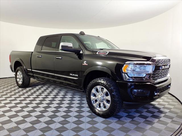 2019 RAM 3500 Limited Mega Cab 4x4 64 Box
