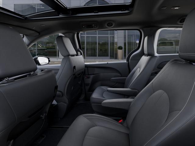 2026 Chrysler Pacifica Select AWD